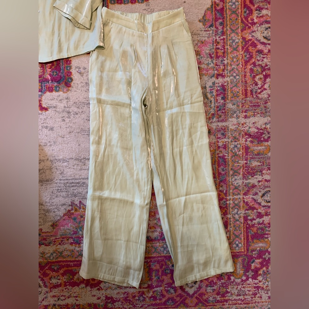Top + pants matching set